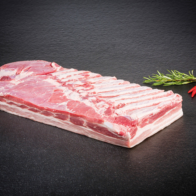 Schweine Bauch ohne Knochen, ganze Platten ca. 4kg