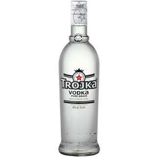 Trojka Vodka 0,7l 40%