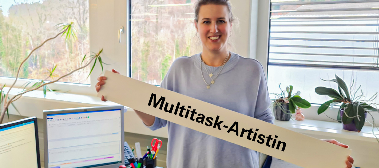 Sachbearbeiter In Support Verkauf Innendienst   Multitask Artistin Laura